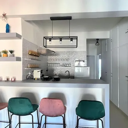 아파트 2bdr Boutique Full In Plaka 아테네